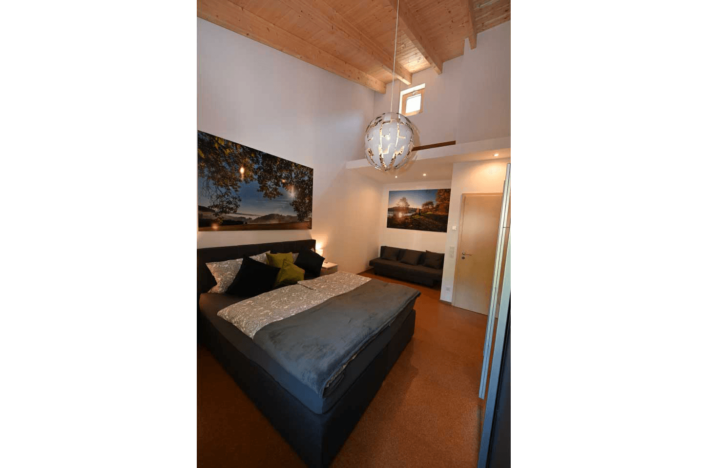 Schlafzimmer 2 Bild 2-3